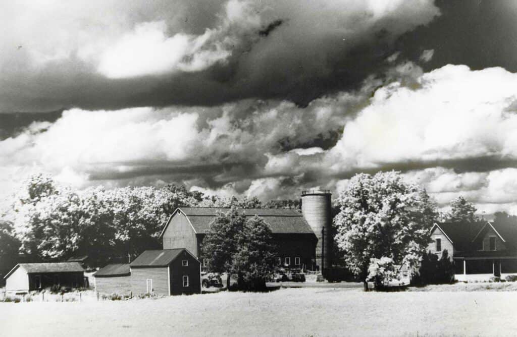 SHM---Unidentified,-possibly-the-Rennie-farm,-St-Joseph-(Minn),-ca-1950